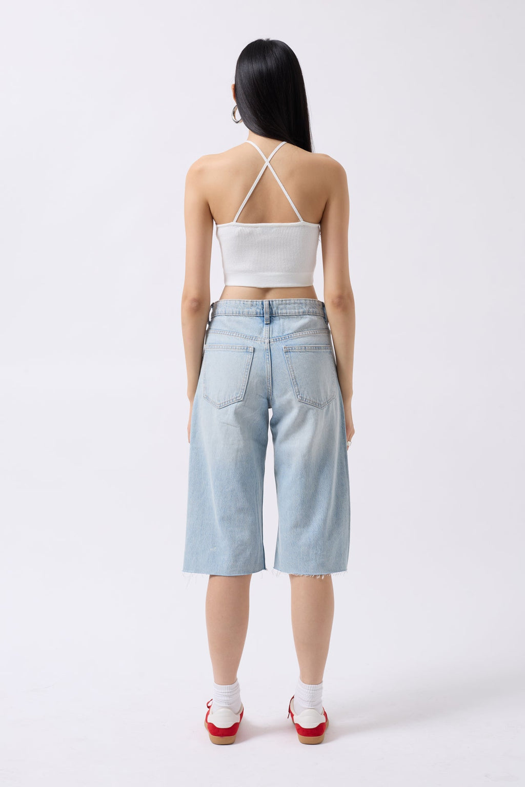 Pencere Detay Fitilli Ekru Crop