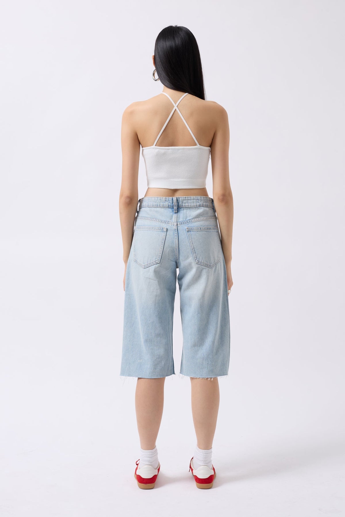 Pencere Detay Fitilli Ekru Crop