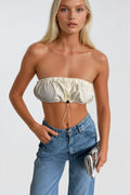 Lastik Detay Beyaz Straplez Crop