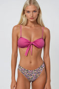 Fiyonk Detay Çiçekli Pembe Bikini Takım