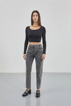 Kare Yaka Siyah Crop Top