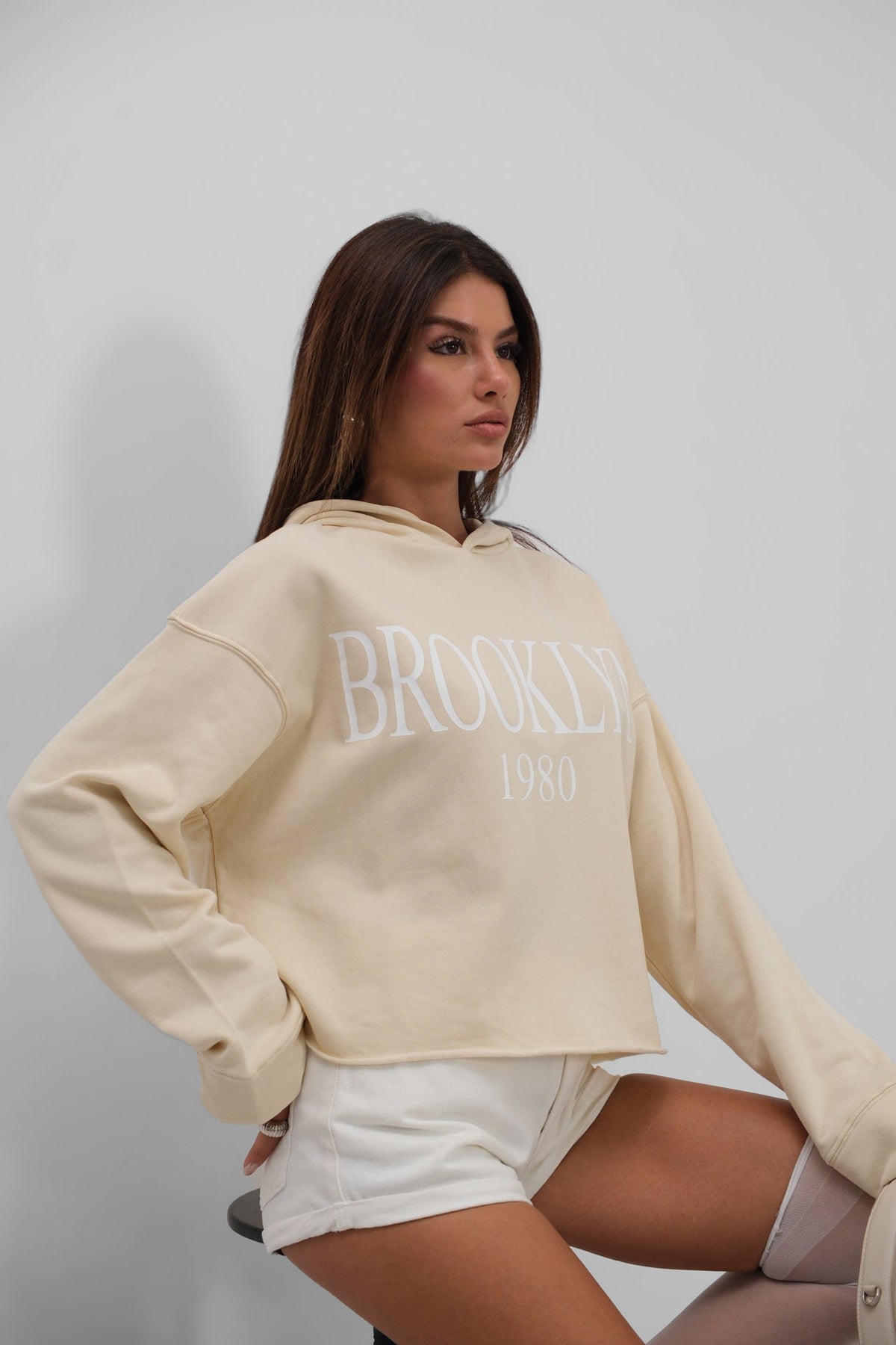 Baskılı Kapşonlü Bej Sweatshirt