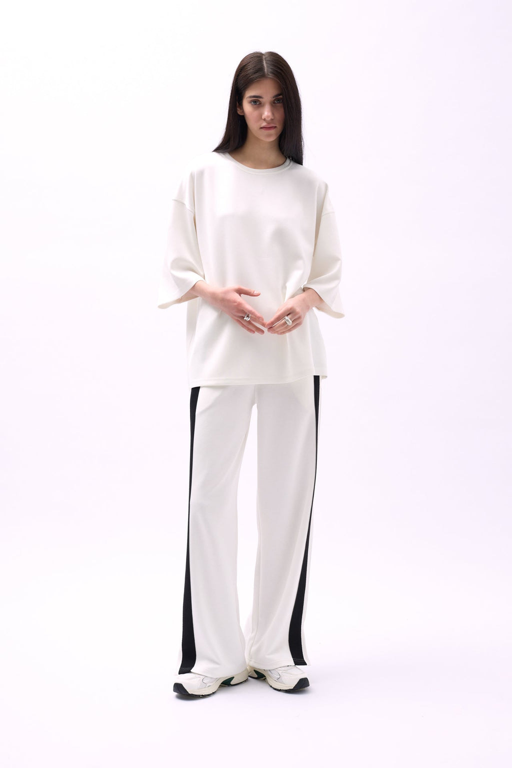 Bisiklet Yaka Oversize Beyaz T-Shirt