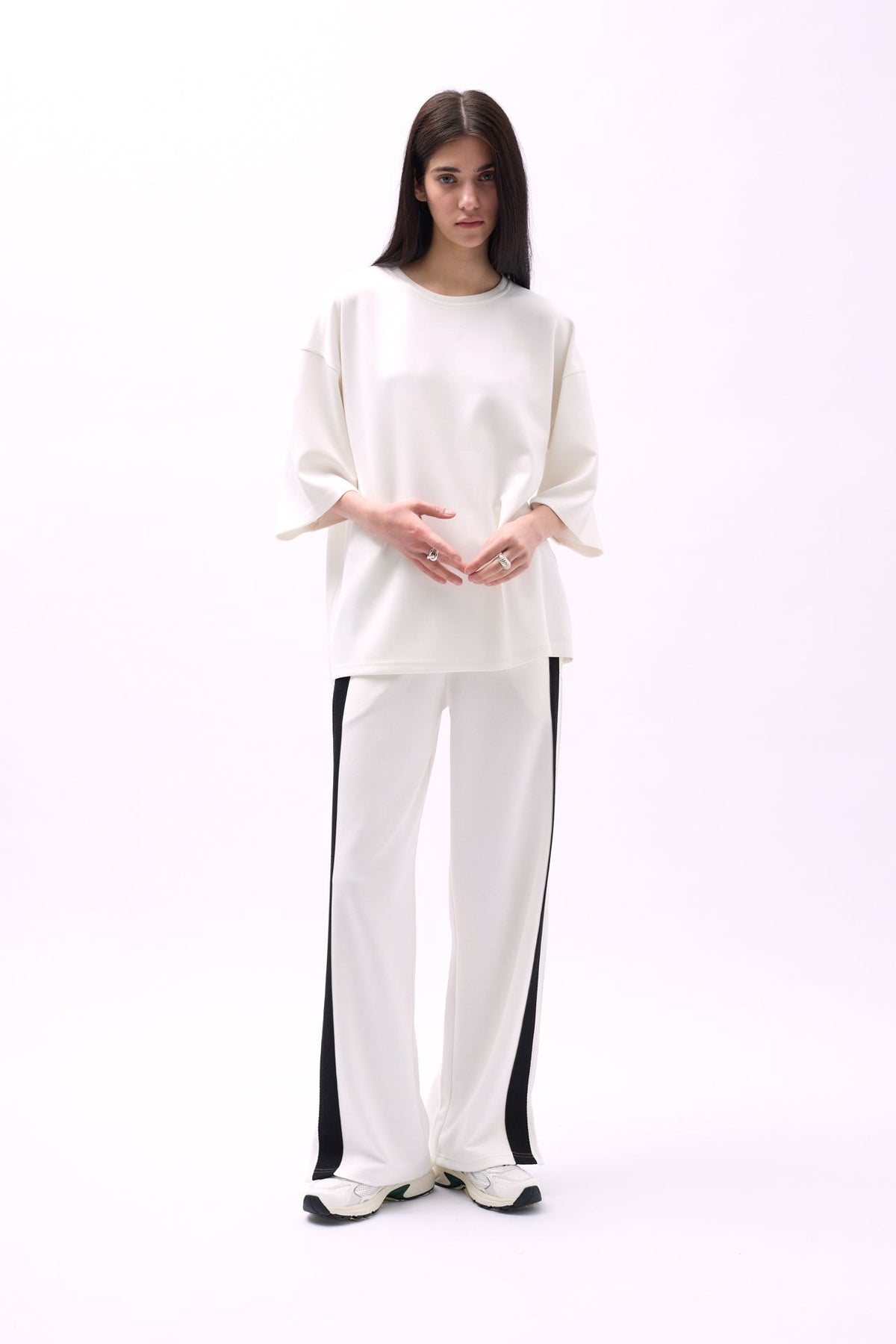 Bisiklet Yaka Oversize Beyaz T-Shirt