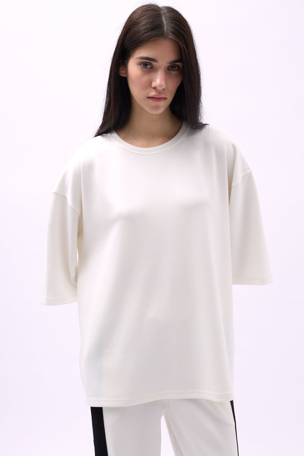Bisiklet Yaka Oversize Beyaz T-Shirt