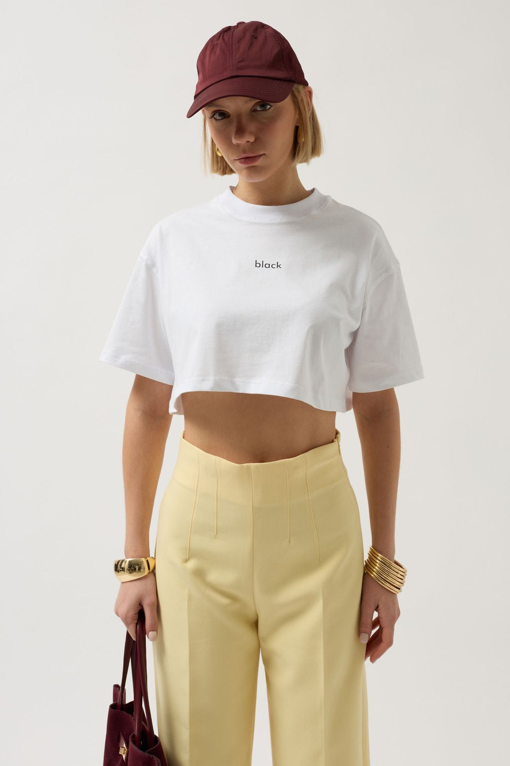 Black Baskılı Crop Beyaz T-Shirt