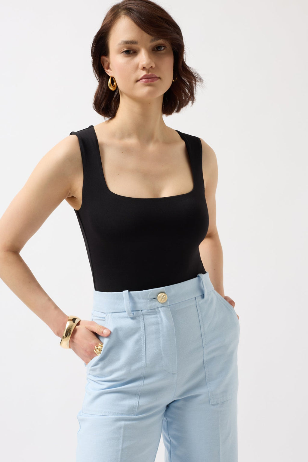 Kare Yaka Kalın Askılı Siyah Bodysuit