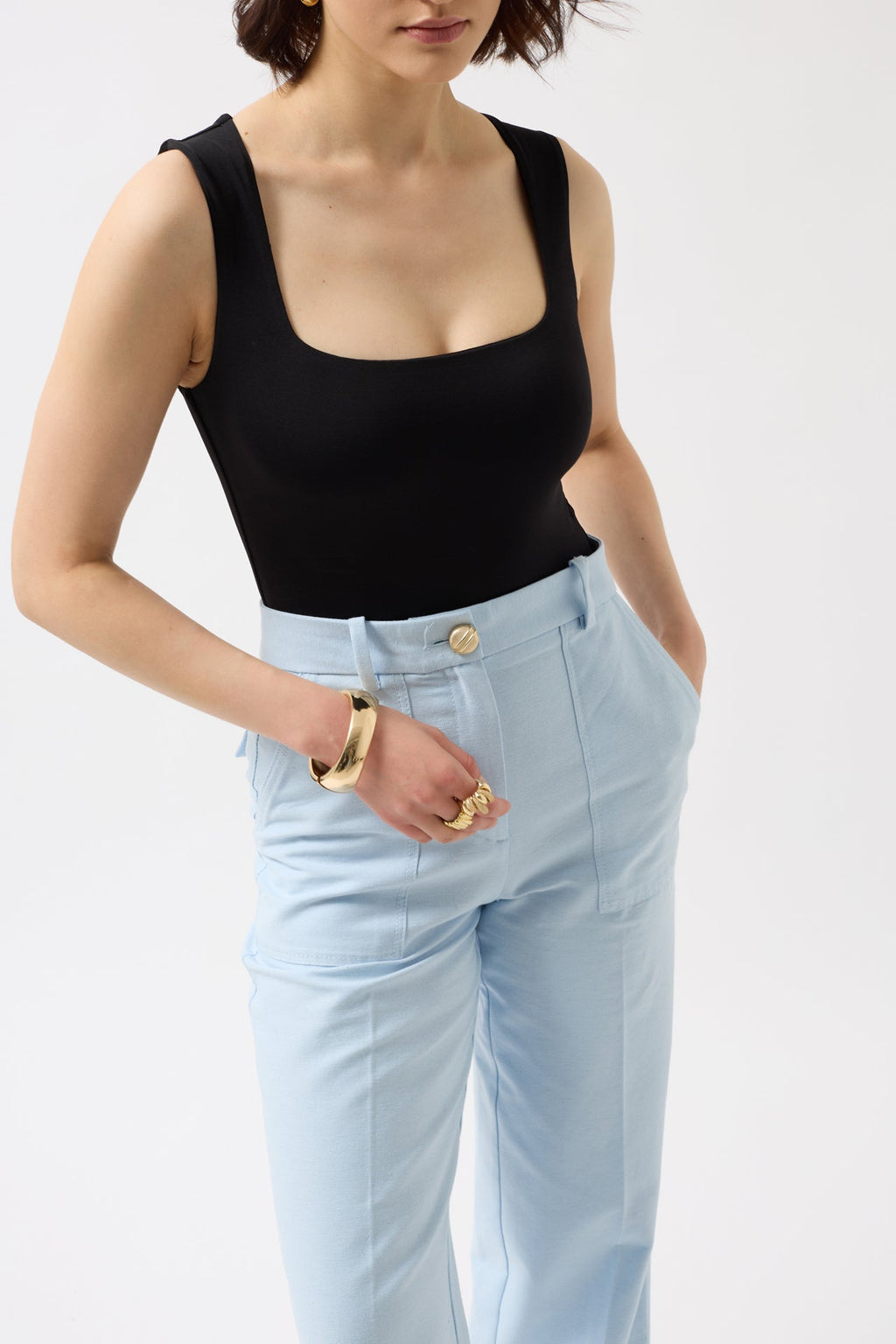 Kare Yaka Kalın Askılı Siyah Bodysuit