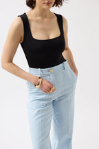 Kare Yaka Kalın Askılı Siyah Bodysuit