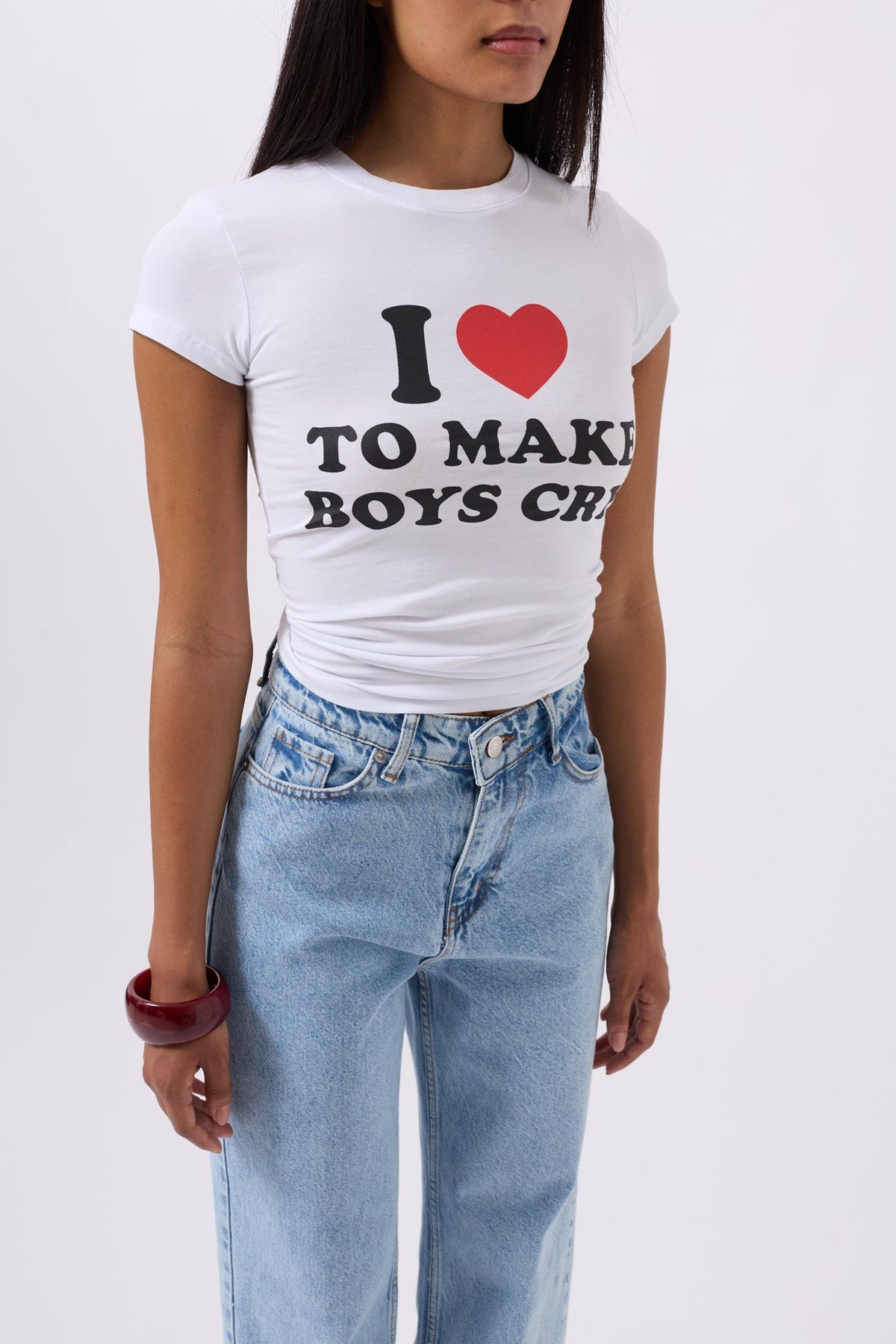 Nakış Detay Baskılı Crop Beyaz T-Shirt