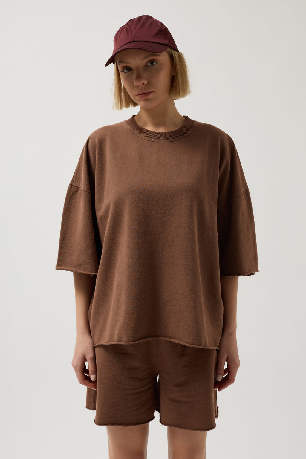 Oversize Lazer Kesim Bisiklet Yaka Kahverengi T-Shirt