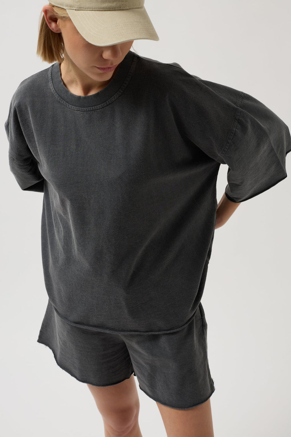 Oversize Lazer Kesim Bisiklet Yaka Antrasit T-Shirt