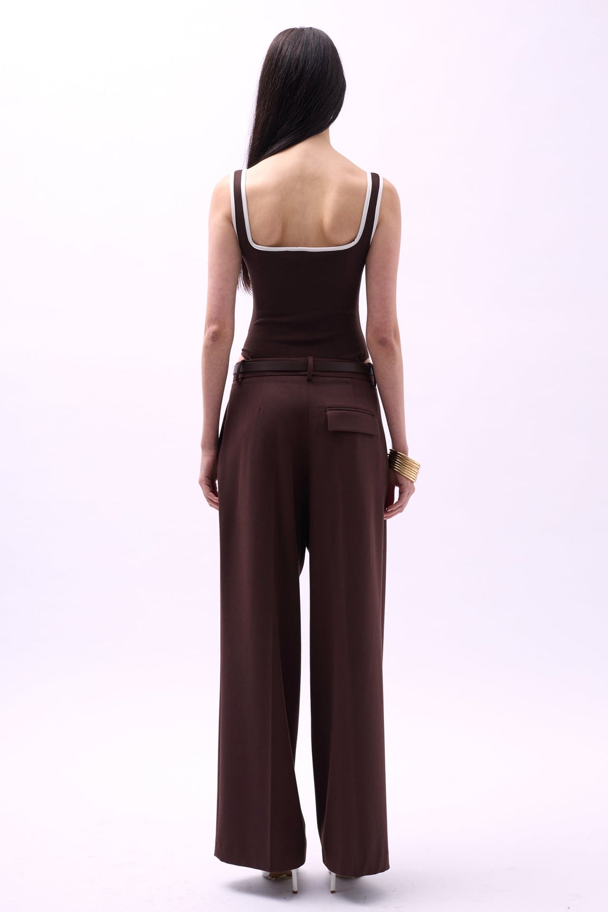 V Yaka Biye Detay Kahverengi Bodysuit